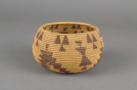 Maidu%20artist%2C%20%3Cb%3E%3Ci%3E%20Basket%3C%2Fi%3E%3C%2Fb%3E%2C%20ca.%201920%2C%20willow%20and%20redbud%2C%20Gift%20of%20Myrtle%20Dietsche%20Fisher%2C%20no%20known%20copyright%20restrictions%2C%201999.60.6
